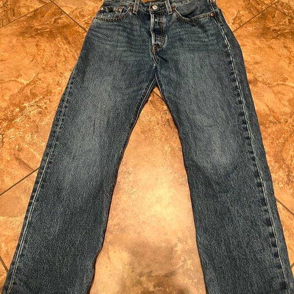 Crop Levi - Picture 2 of 3